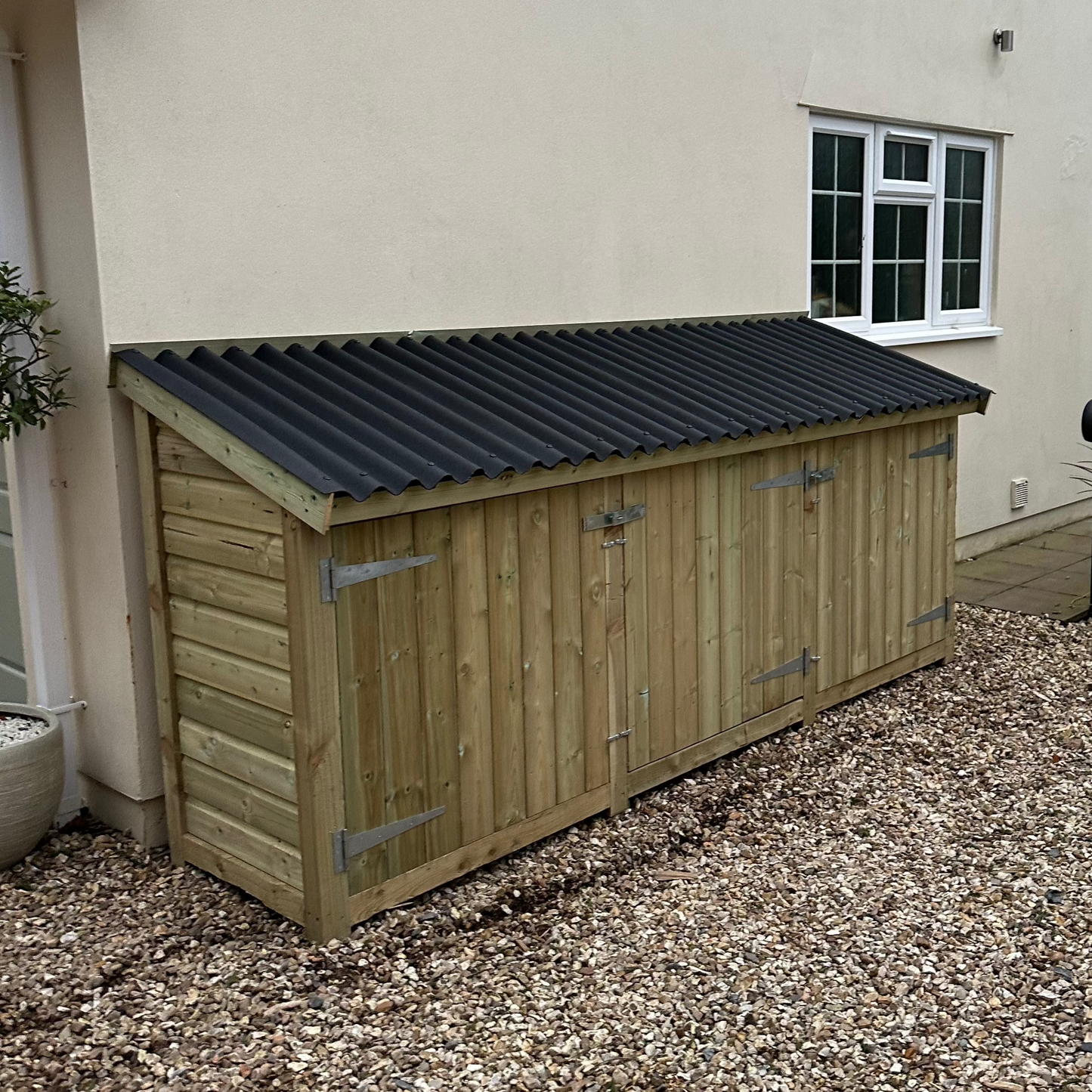 10ft log shed with 3 doors and onduline roofing