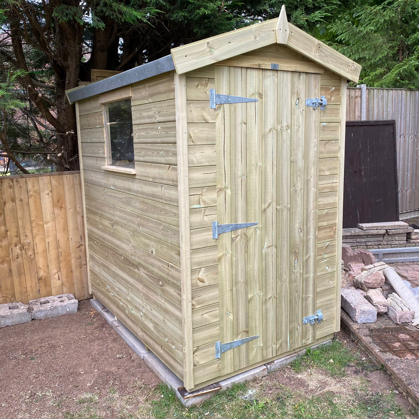 4x6 standard apex shed with single window and door