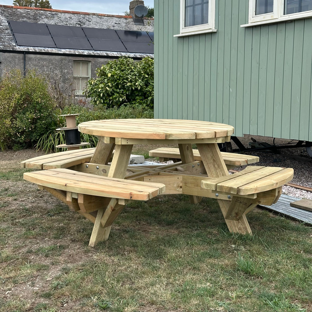 Round Picnic Bench