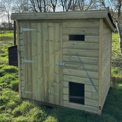 chicken coop for up to 15 chickens